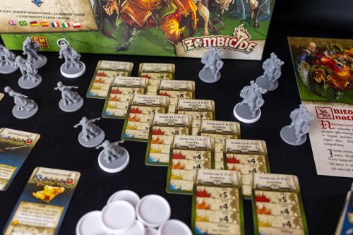 zombicide-czarna-plaga-npc-2-zawartosc-2